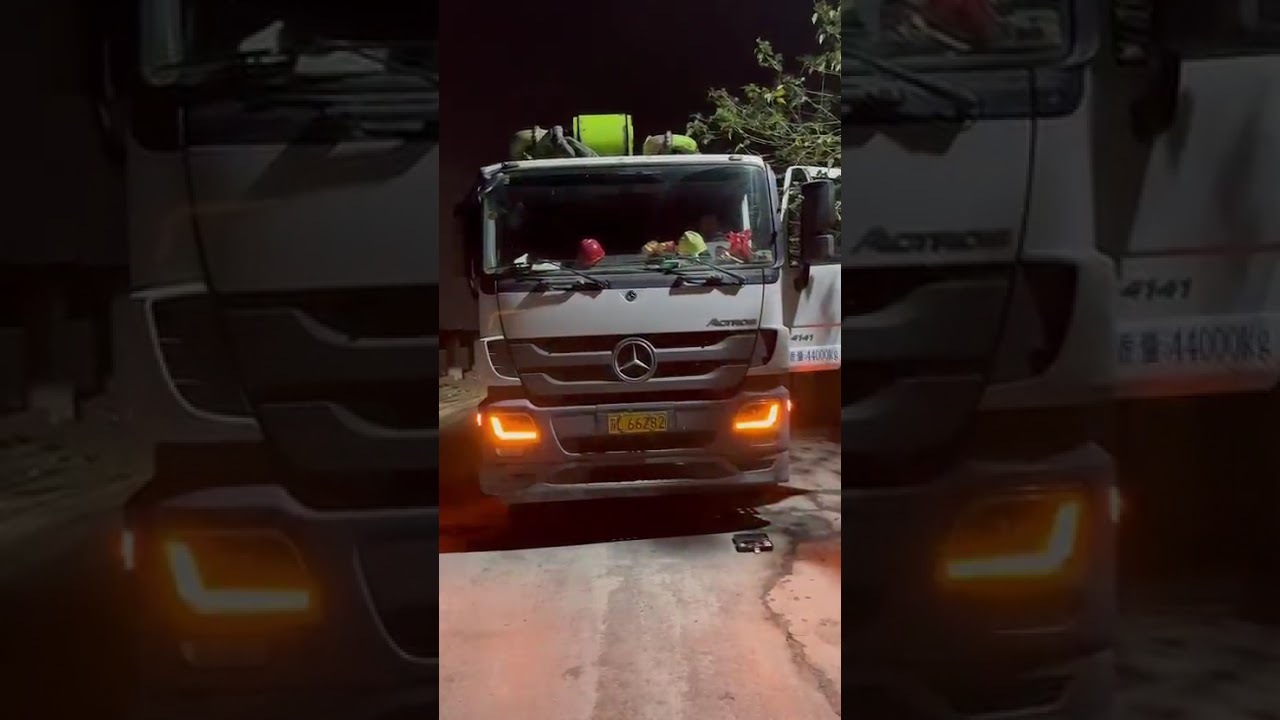 Far LED Dreapta cu 2 Lupe pentru Mercedes-Benz Actros MP3 / MegaSpace 2008-2011, 24V, DRL Alb-Portocaliu, Startup Effect, OEM 9438201761, A9438201761