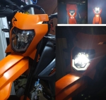 Carena si far LED fata pentru motociclete, portocalie, cu faza scurta si lunga – Model universal pentru ENDURO / Trail / Streetfighter