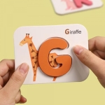 Puzzle Montessori din lemn „Alphabet & Animal Board” – alfabet si animale