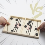 Joc Fooseball Interactiv, Tip Hockey pe Gheata, din Lemn, 10 Piese de Joc, +4 Ani, 35 x 22 cm