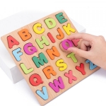 Puzzle din lemn cu alfabet, 26 de litere, Distractiv si imbunatateste dezvoltarea inteligentei cognitive
