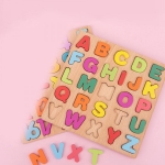 Puzzle din lemn cu alfabet, 26 de litere, Distractiv si imbunatateste dezvoltarea inteligentei cognitive