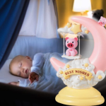 Lampa decorativa „Moon Lamp Pig – Best Wishes” – lampa de noapte cu purcelus si luna
